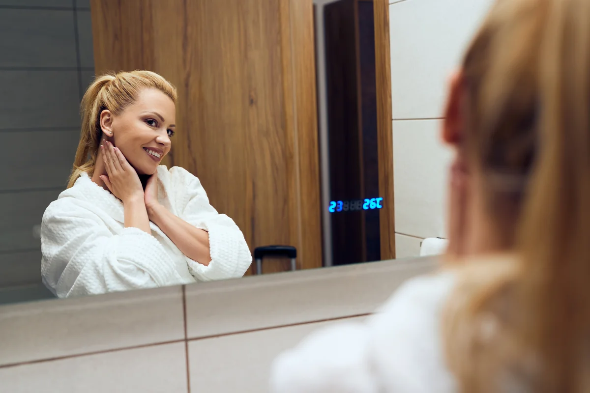 Figure 1: Monthly full-body skin self-examinations help spot subtle evolutions in moles early.