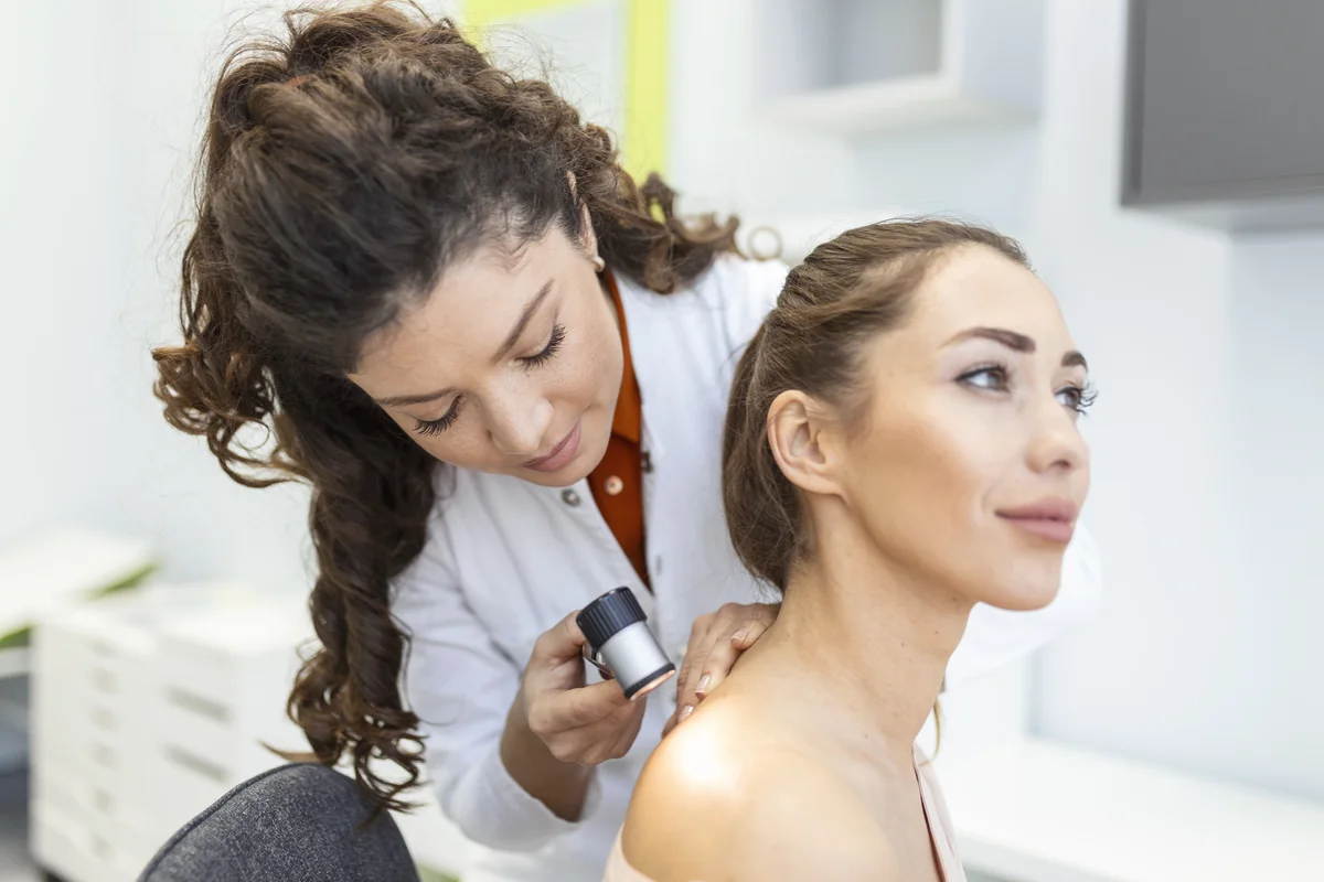 Figure 1: Clinical dermoscopic evaluation determines whether localized mole itching stems from dry skin or cellular changes.